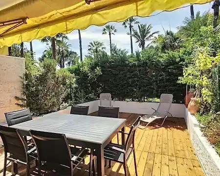 דירה A Deux Pas Des Plages, Appartement-villa Climatise Avec Piscine Et Parc
