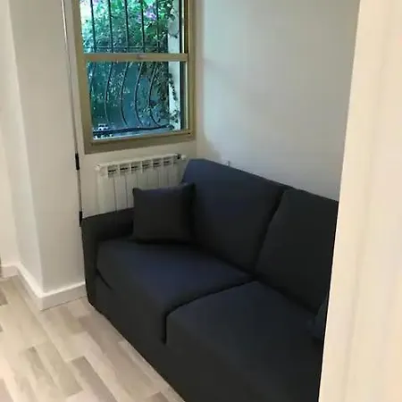 A Deux Pas Des Plages, Appartement-villa Climatise Avec Piscine Et Parc *