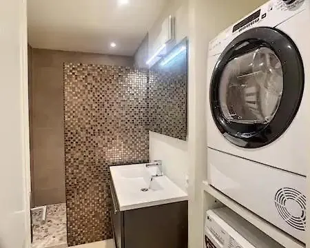 A Deux Pas Des Plages, Appartement-villa Climatise Avec Piscine Et Parc דירה
