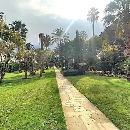 דירה A Deux Pas Des Plages, Appartement-villa Climatise Avec Piscine Et Parc *